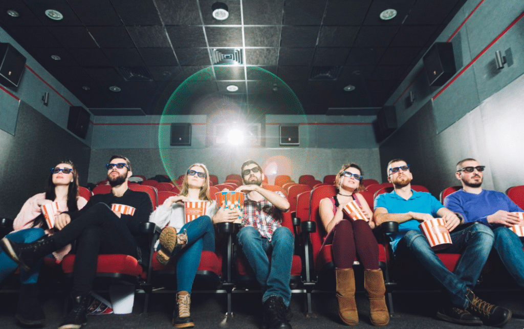 Les fans de cinéma demandent la réouverture du mythique cinéma Louxor